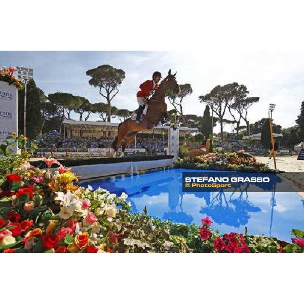 Richard Spooner jumps on Cristallo the water jump and goes to win the Meydan Fei Nations Cup Rome, 29th may 2009 ph. Stefano Grasso