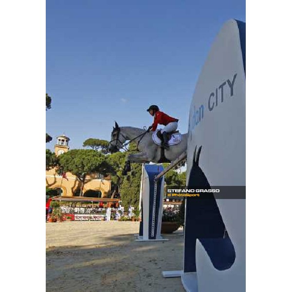 Laura Kraut jumps on Cedric and goes to win the Meydan Fei Nations Cup Rome, 29th may 2009 ph. Stefano Grasso