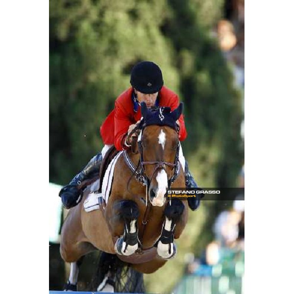 Richard Spooner jumps on Cristallo and goes to win the Meydan Fei Nations Cup Rome, 29th may 2009 ph. Stefano Grasso