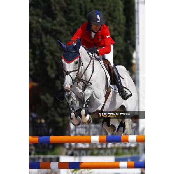 Laura Kraut on Cedric jumps and goes to win the Meydan Fei Nations Cup Rome, 29 may 2009 ph. Stefano Grasso