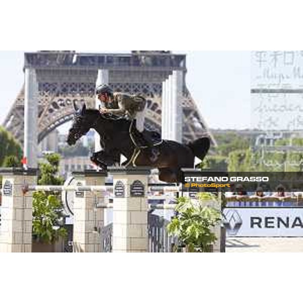 LGCT of Paris - Class 10 - Alberto Zorzi (ITA) on Ulane de Coquerie - Paris, Champ de Mars - 6 July 2019 - ph.Stefano Grasso/LGCT