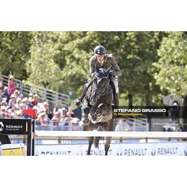 LGCT of Paris - Class 10 - Alberto Zorzi (ITA) on Ulane de Coquerie - Paris, Champ de Mars - 6 July 2019 - ph.Stefano Grasso/LGCT