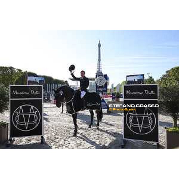 LGCT of Paris - Prize giving ceremony - Darragh Kenny - Paris, Champ de Mars - 5 July 2019 - ph.Stefano Grasso/LGCT