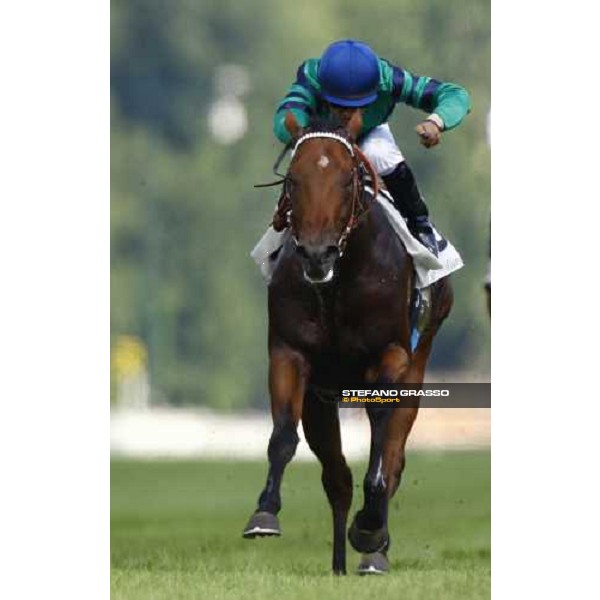 Dario Vargiu on Orpen Shadow wins the Premio Primi Passi Milan - San Siro, 20th june 2009 ph. Stefano Grasso