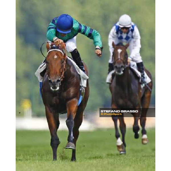 Dario Vargiu on Orpen Shadow wins the Premio Primi Passi Milan - San Siro, 20th june 2009 ph. Stefano Grasso
