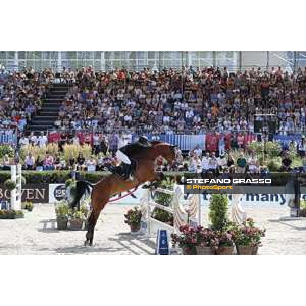 LGCT of Berlin - Grand Prix - Gerco Schroder (NED) on Davino Q - Berlin, Sommergarten - 27 July 2019 - ph.Stefano Grasso/LGCT