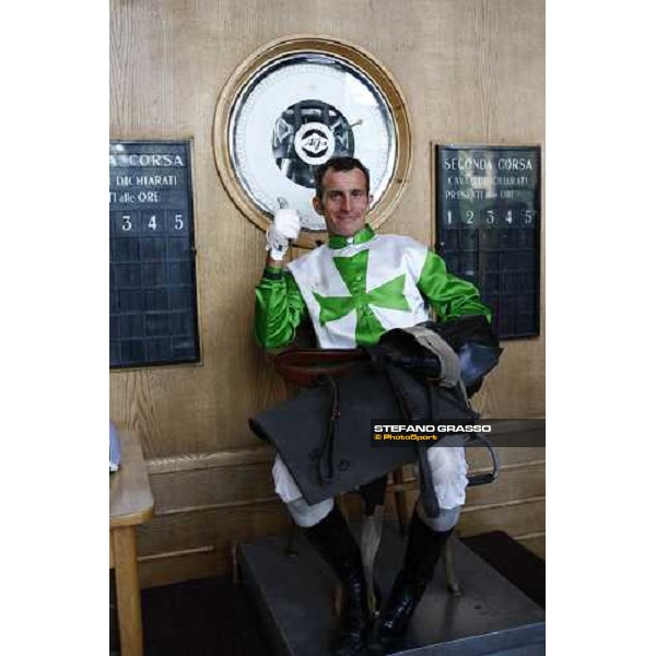 Raffaele Romano check the weight after winning the 1¡ Grande Steeple-Chase d\' Europa Merano, 21st june 2009 ph. Stefano Grasso
