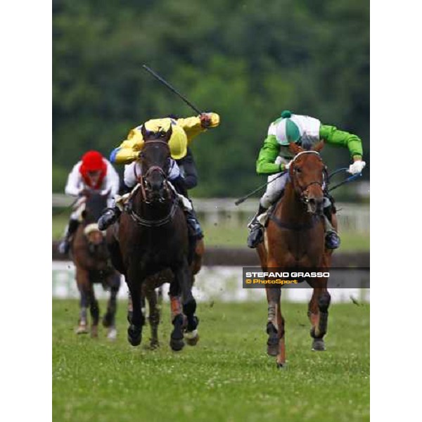 Raffaele Romano on Sharstar wins the 1¡ Grande Steeple-Chase d\' Europa beating Josef Falteisek on Terracon Merano, 21st june 2009 ph. Stefano Grasso