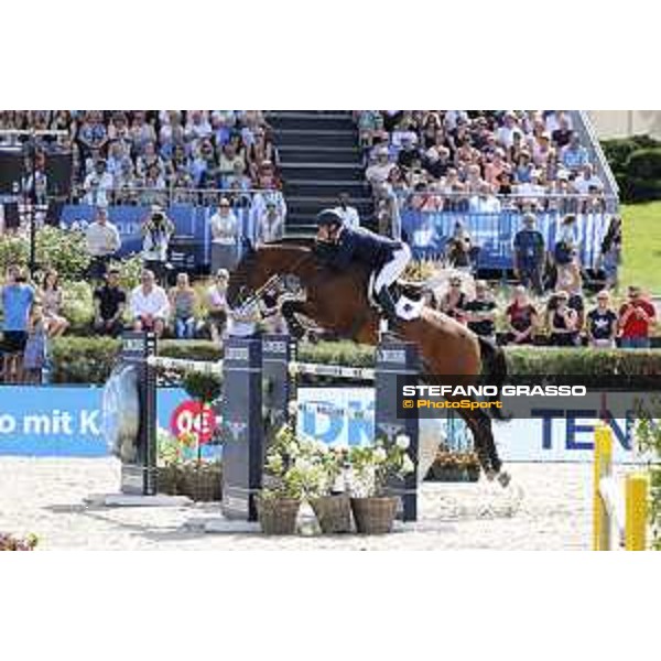LGCT of Berlin - Grand Prix - William Whitaker (GBR) on RMF Cadeau de Muze - Berlin, Sommergarten - 27 July 2019 - ph.Stefano Grasso/LGCT