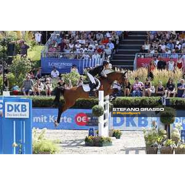 LGCT of Berlin - Grand Prix - Scott Brash (GBR) on Hello M?Lady - Berlin, Sommergarten - 27 July 2019 - ph.Stefano Grasso/LGCT