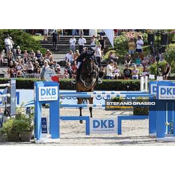 LGCT of Berlin - Grand Prix - Leopold Van Asten (NED) on VDL Groep Miss Untouchable - Berlin, Sommergarten - 27 July 2019 - ph.Stefano Grasso/LGCT