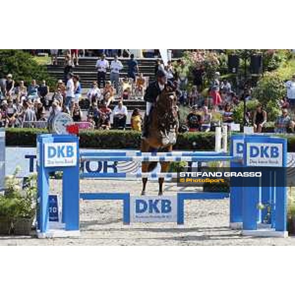 LGCT of Berlin - Grand Prix - Niels Bruynseels (BEL) on Delux van T & L - Berlin, Sommergarten - 27 July 2019 - ph.Stefano Grasso/LGCT