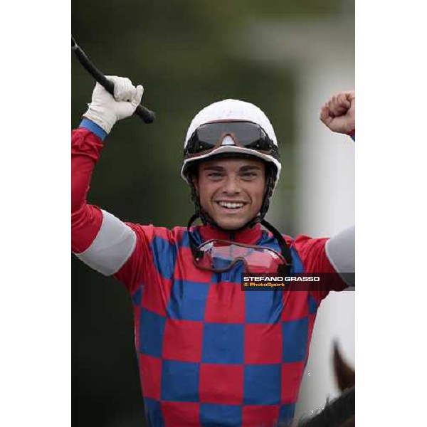 Umberto Rispoli exults after winning with Tuliangreen the Premio D\' Estate Milano, 20th june 2009 ph. Stefano Grasso