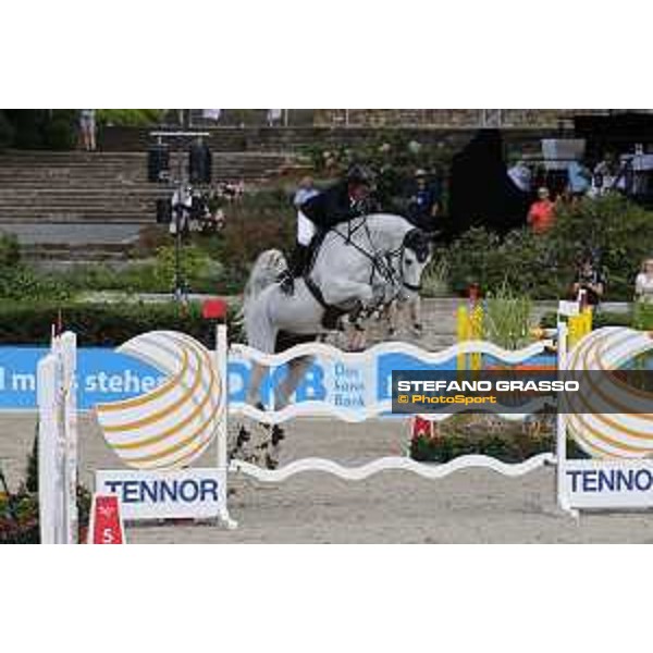 LGCT of Berlin - Gerco Schroder (NED) on Glock?s Cognac Champblanc - Berlin, Sommergarten - 27 July 2019 - ph.Stefano Grasso/LGCT