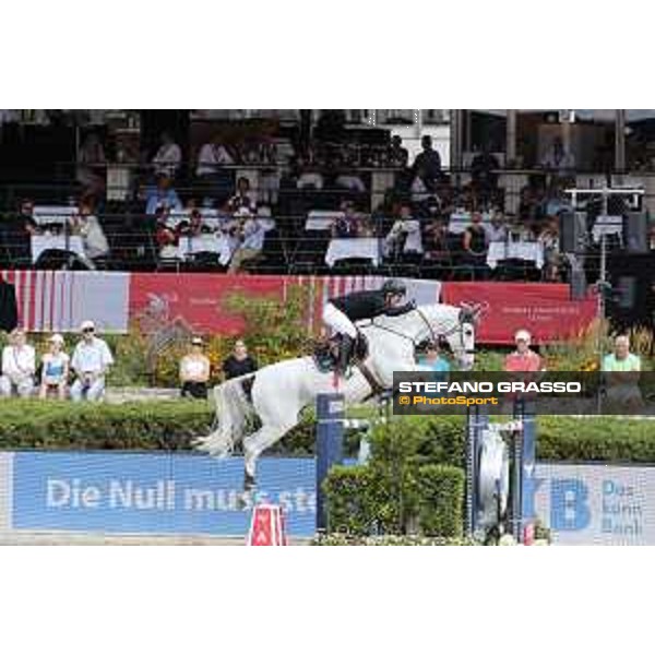 LGCT of Berlin - Gerco Schroder (NED) on Glock?s Cognac Champblanc - Berlin, Sommergarten - 27 July 2019 - ph.Stefano Grasso/LGCT