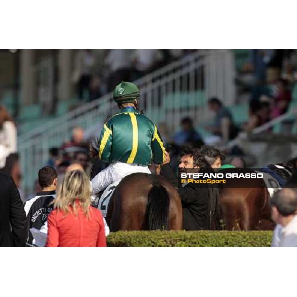 Bruno Grizzetti congratulates with Dario Vargiu after winning with Papetti the Premio di Lombardia Milano, 20th june 2009 ph. Stefano Grasso