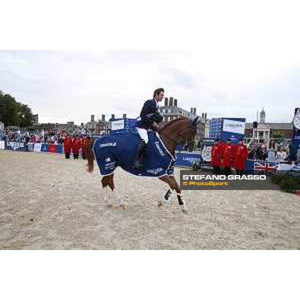LGCT of London - Grand Prix - Prize giving ceremony - Ben Maher (GBR) - London, Royal Hospital Chelsea - 3 August 2019 - ph.Stefano Grasso/LGCT