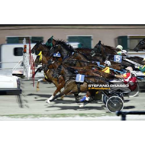 Massimiliano Castaldo with Medulla del Ronco (1) during the start of the Gran Premio Nazionale Filly- Trofeo Snai - Memorial Eva and Aldo Vecchioni Milan, 2nd july 2009 ph.Stefano Grasso