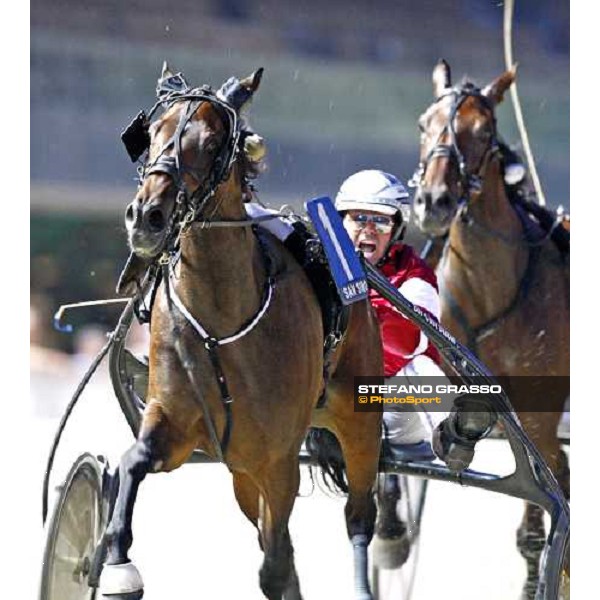 Massimiliano Castaldo with Medulla del Ronco wins the Gran Premio Nazionale Filly- Trofeo Snai - Memorial Eva and Aldo Vecchioni Milan, 2nd july 2009 ph.Stefano Grasso
