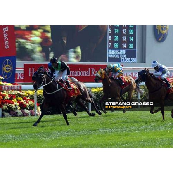 Felix Coetzee on Silent Witness wins the Hong Kong Sprint Sha Tin 14-12-03 ph. Stefano Grasso