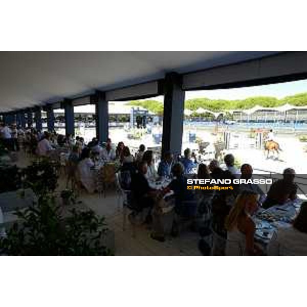 LGCT of St Tropez - general view, arena view, full vip lounge, full house, crowd, public, wide view, panoramic view - St Tropez, Ramatuelle Beach - 12 September 2019 - ph.Stefano Grasso/LGCT