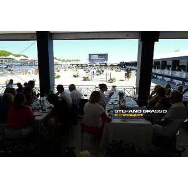 LGCT of St Tropez - general view, arena view, full vip lounge, full house, crowd, public, wide view, panoramic view - St Tropez, Ramatuelle Beach - 12 September 2019 - ph.Stefano Grasso/LGCT