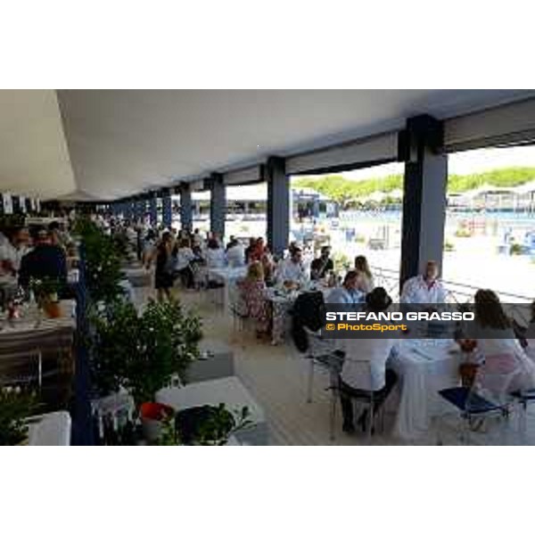 LGCT of St Tropez - general view, arena view, full vip lounge, full house, crowd, public, wide view, panoramic view - St Tropez, Ramatuelle Beach - 12 September 2019 - ph.Stefano Grasso/LGCT