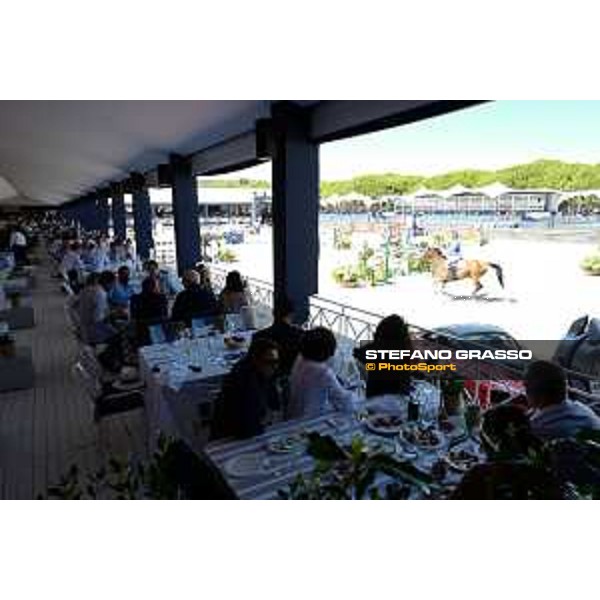 LGCT of St Tropez - general view, arena view, full vip lounge, full house, crowd, public, wide view, panoramic view - St Tropez, Ramatuelle Beach - 12 September 2019 - ph.Stefano Grasso/LGCT