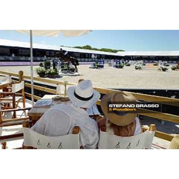 LGCT of St Tropez - general view, arena view, full vip lounge, full house, crowd, public, wide view, panoramic view - St Tropez, Ramatuelle Beach - 12 September 2019 - ph.Stefano Grasso/LGCT