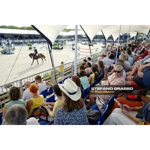 LGCT of St Tropez - general view, arena view, full vip lounge, full house, crowd, public, wide view, panoramic view - St Tropez, Ramatuelle Beach - 13 September 2019 - ph.Stefano Grasso/LGCT