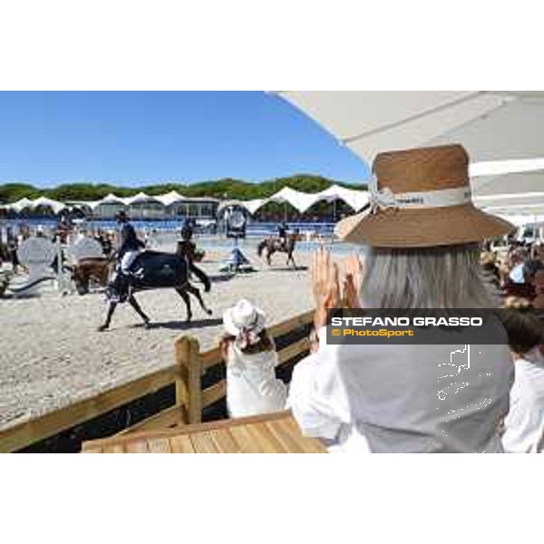 LGCT of St Tropez - general view, arena view, full vip lounge, full house, crowd, public, wide view, panoramic view - St Tropez, Ramatuelle Beach - 12 September 2019 - ph.Stefano Grasso/LGCT