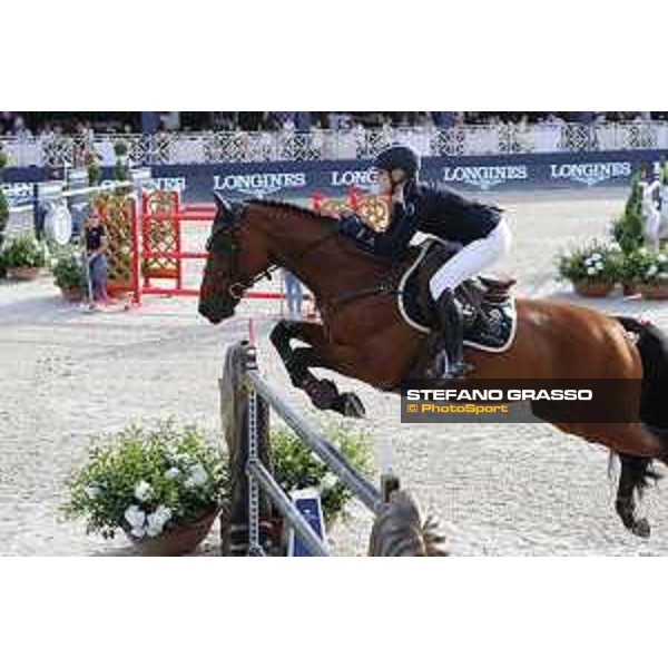 LGCT of St Tropez - Grand Prix - Evelina Tovek (SWE) on Winnetou de la Hamente Z - St Tropez, Ramatuelle Beach - 14 September 2019 - ph.Stefano Grasso/LGCT
