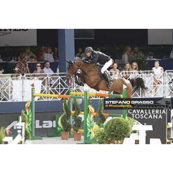 LGCT of St Tropez - Grand Prix - Marc Houtzager (NED) on Sterrehof\'s Dante - St Tropez, Ramatuelle Beach - 14 September 2019 - ph.Stefano Grasso/LGCT
