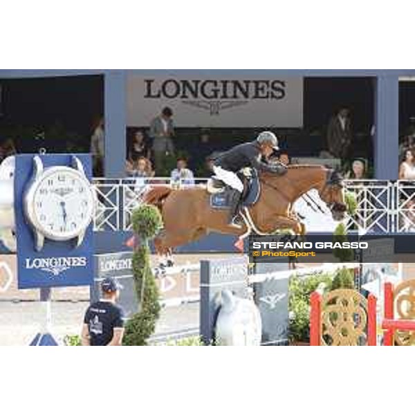 LGCT of St Tropez - Grand Prix - Olivier Robert (FRA) on Tempo de Paban - St Tropez, Ramatuelle Beach - 14 September 2019 - ph.Stefano Grasso/LGCT