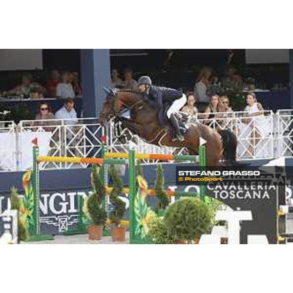 LGCT of St Tropez - Grand Prix - Olivier Perreau (FRA) on Venezia d\'Aiguilly - St Tropez, Ramatuelle Beach - 14 September 2019 - ph.Stefano Grasso/LGCT