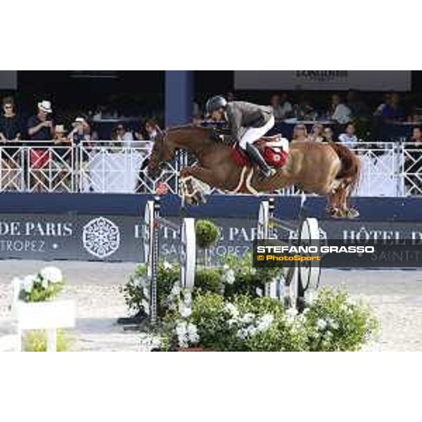 LGCT of St Tropez - Grand Prix - Simon Delestre (FRA) on Hermes Ryan - St Tropez, Ramatuelle Beach - 14 September 2019 - ph.Stefano Grasso/LGCT