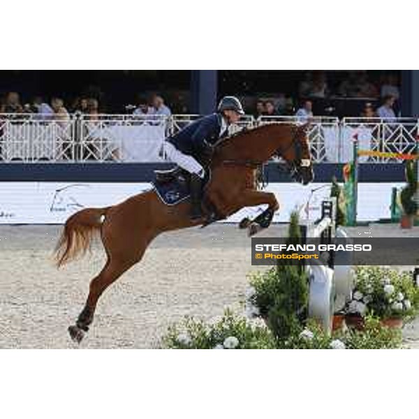 LGCT of St Tropez - Grand Prix - Denis Lynch (IRL) on Rubens LS La Silla - St Tropez, Ramatuelle Beach - 14 September 2019 - ph.Stefano Grasso/LGCT