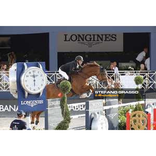LGCT of St Tropez - Grand Prix - Eric Van Der Vleuten (NED) on Wunschkind 19 - St Tropez, Ramatuelle Beach - 14 September 2019 - ph.Stefano Grasso/LGCT