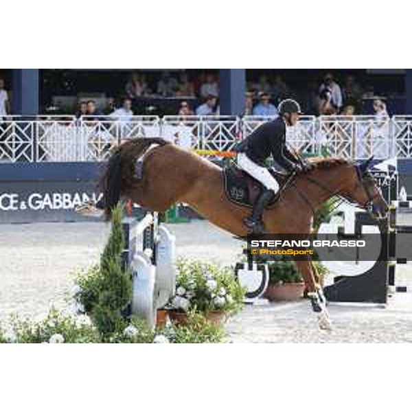 LGCT of St Tropez - Grand Prix - Eric Van Der Vleuten (NED) on Wunschkind 19 - St Tropez, Ramatuelle Beach - 14 September 2019 - ph.Stefano Grasso/LGCT