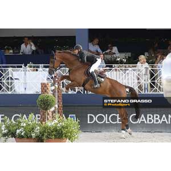 LGCT of St Tropez - Grand Prix - Eric Van Der Vleuten (NED) on Wunschkind 19 - St Tropez, Ramatuelle Beach - 14 September 2019 - ph.Stefano Grasso/LGCT