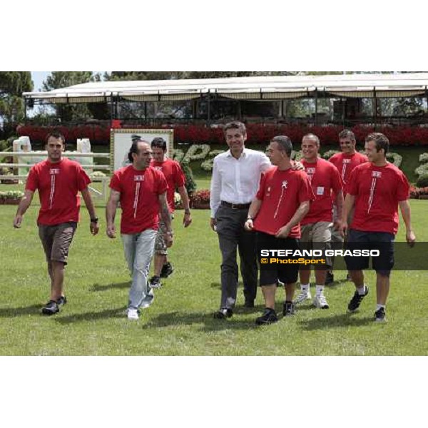 Andrea Muccioli pictured with a group of boys at San Patrignano San Patrignano, 18th july 2009 ph. Stefano Grasso