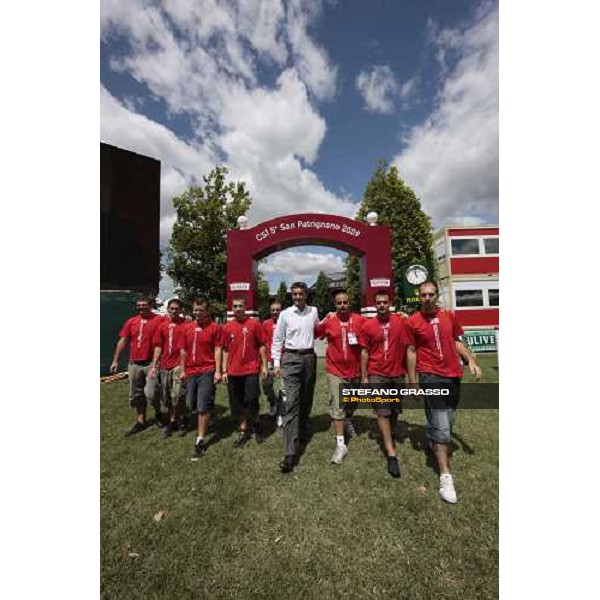 Andrea Muccioli pictured with a group of boys at San Patrignano San Patrignano, 18th july 2009 ph. Stefano Grasso