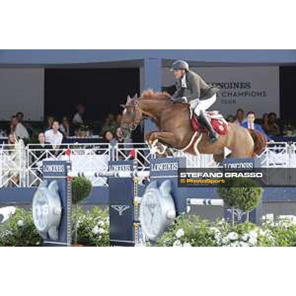 LGCT of St Tropez - Grand Prix - Simon Delestre (FRA) on Hermes Ryan - St Tropez, Ramatuelle Beach - 14 September 2019 - ph.Stefano Grasso/LGCT