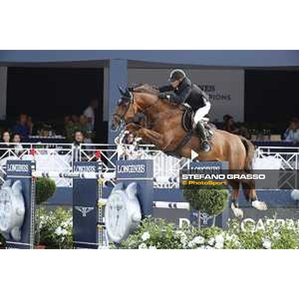 LGCT of St Tropez - Grand Prix - Eric Van Der Vleuten (NED) on Wunschkind 19 - St Tropez, Ramatuelle Beach - 14 September 2019 - ph.Stefano Grasso/LGCT