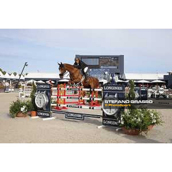 LGCT of St Tropez - Grand Prix - Olivier Robert (FRA) on Tempo de Paban - St Tropez, Ramatuelle Beach - 14 September 2019 - ph.Stefano Grasso/LGCT