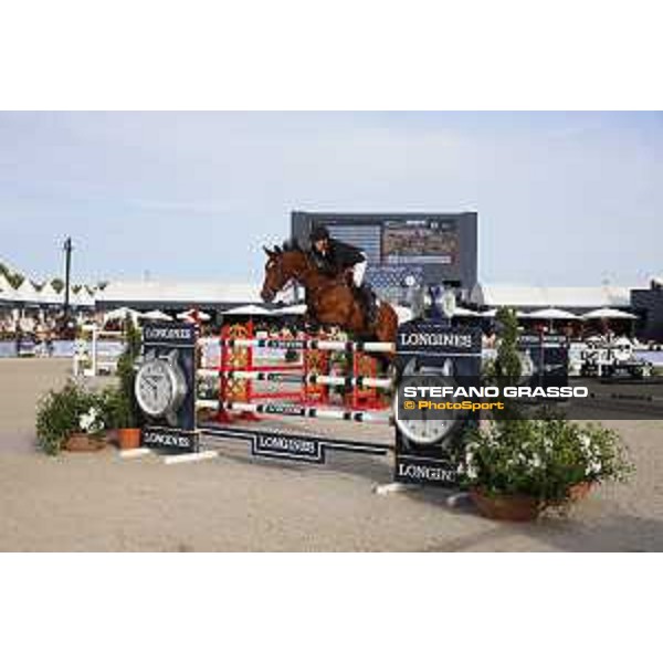 LGCT of St Tropez - Grand Prix - Kevin Staut (FRA) on For Joy van\'t Zorgvliet HDC - St Tropez, Ramatuelle Beach - 14 September 2019 - ph.Stefano Grasso/LGCT