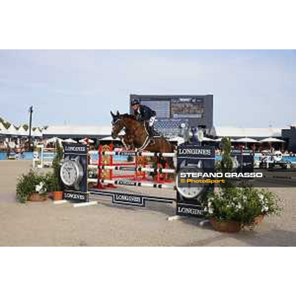 LGCT of St Tropez - Grand Prix - Carlos Enrique Lopez Lizarazo (COL) on Ulhane de Conde - St Tropez, Ramatuelle Beach - 14 September 2019 - ph.Stefano Grasso/LGCT