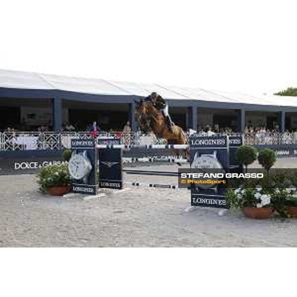 LGCT of St Tropez - Grand Prix - Marc Houtzager (NED) on Sterrehof\'s Dante - St Tropez, Ramatuelle Beach - 14 September 2019 - ph.Stefano Grasso/LGCT