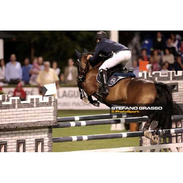 Gianni Govoni jumps on Love Affair and wins the Premio Nr.6 - Mediaset at San Patrignano San Patrignano, 19th july 2009 ph. Stefano Grasso