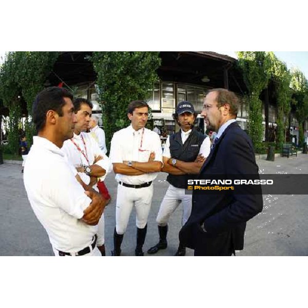 Andrea Paul Gross pictured at San Patrignano talking with Garcia, D\'Onofrio, Bucci and Chiaudani San Patrignano, 19th july 2009 ph. Stefano Grasso